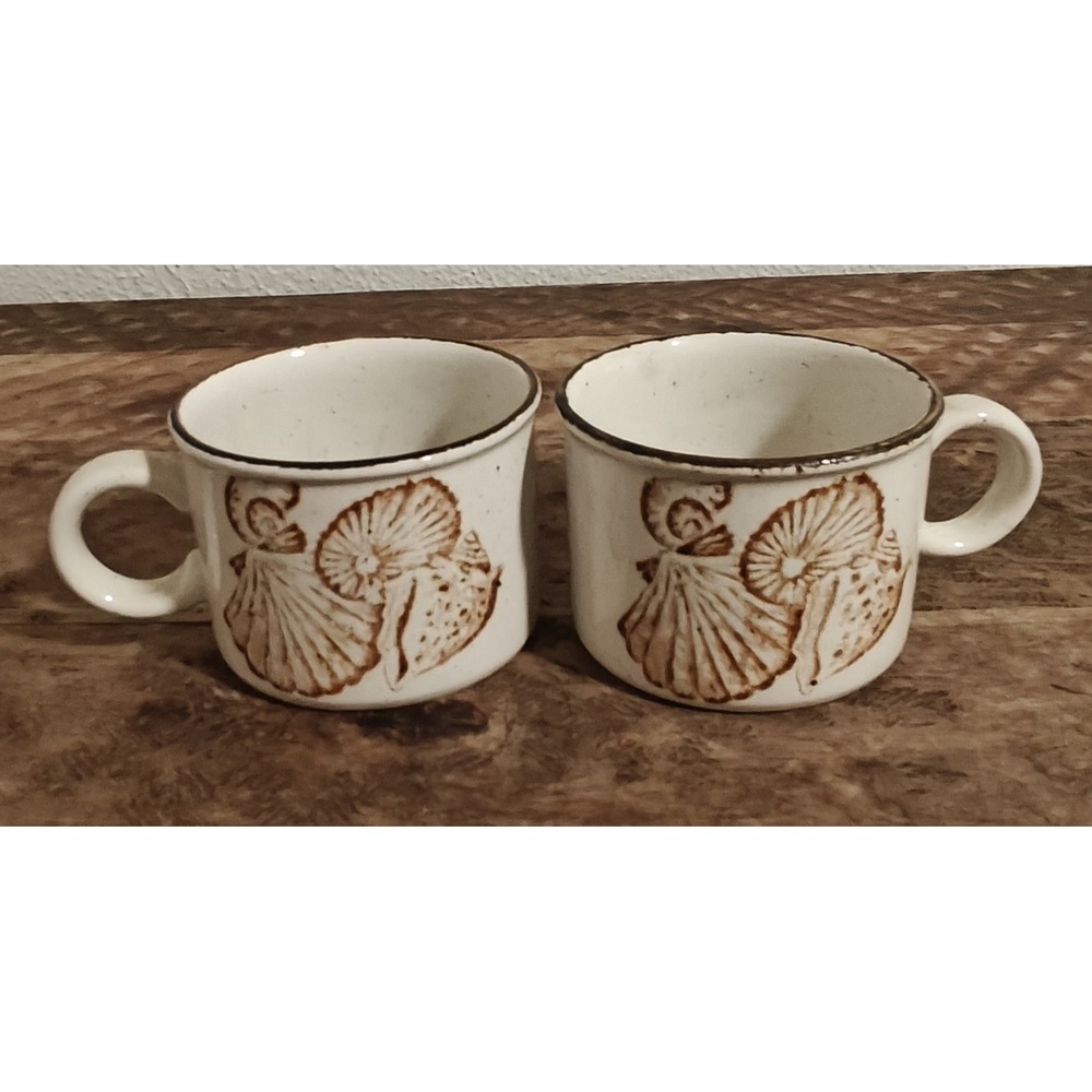 Set Of 2 Stonehenge Midwinter by The Wedgwood Group Mugs Made in England